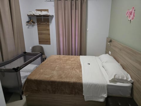 ATHENAIS CENTRAL by OLYMPUS PANTHEON Bed and Breakfast in Litochoro