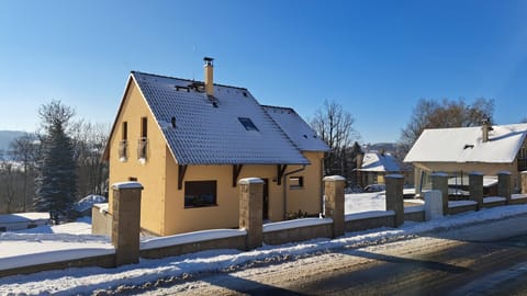 Property building, Winter