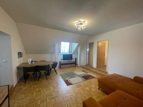 BullsLiving Seeapartment 4 AM CORSO Apartment in Velden am Wörthersee