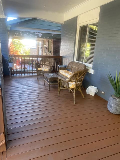 Cuddys Place Apartment in Pittsburgh