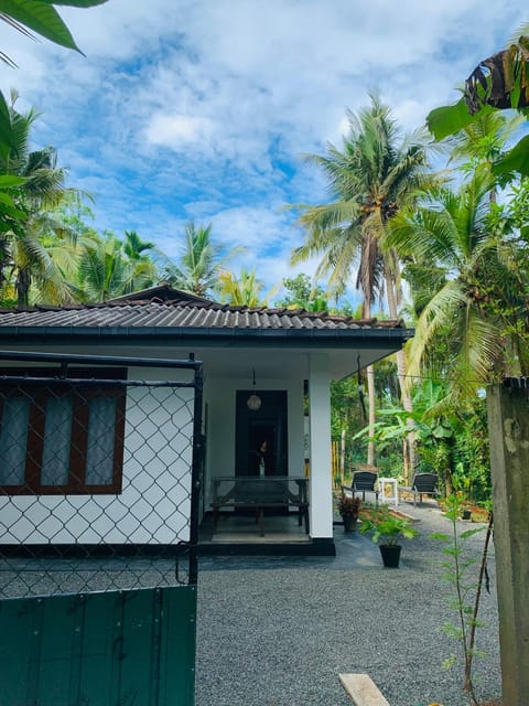 Property building, Natural landscape, Garden, Garden view