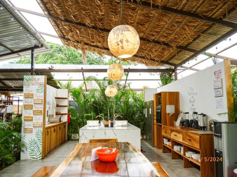 Dining area, Communal kitchen