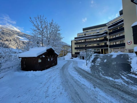 Property building, Natural landscape, Winter, Mountain view