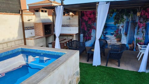 Patio, Swimming pool
