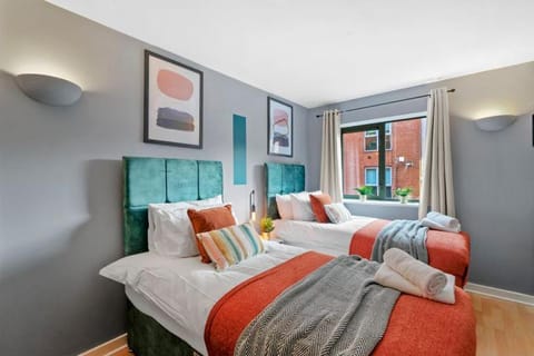 Lovely Spacious Duplex in Nottingham - Sleeps 8 Apartment in Nottingham