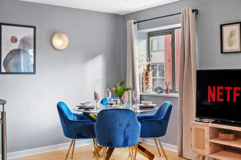 Lovely Spacious Duplex in Nottingham - Sleeps 8 Apartment in Nottingham