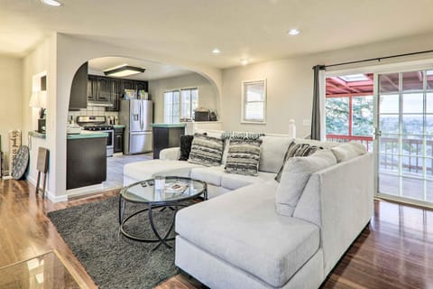 Castro Valley Home with Bay Area Views! House in Castro Valley