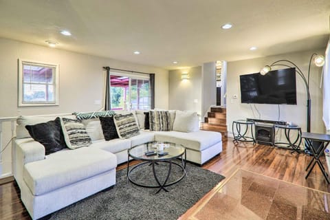 Castro Valley Home with Bay Area Views! House in Castro Valley