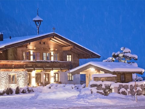 Property building, Winter