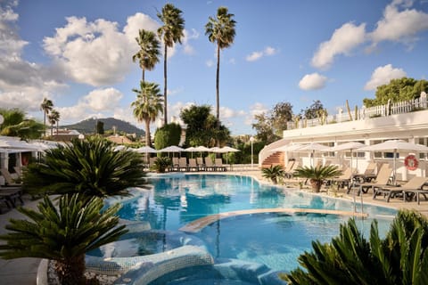 Day, Garden, Garden view, Pool view, Swimming pool, sunbed