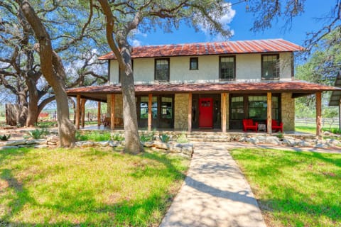 D2 Farms House in Wimberley