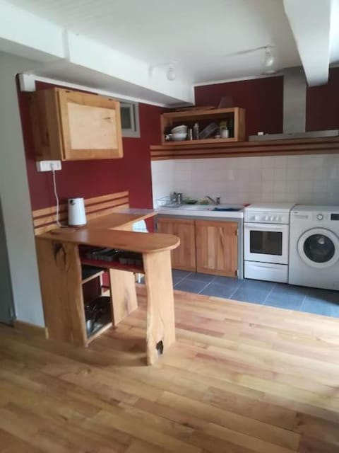 appartement avec cachet au coeur de Vals les bains Apartment in Provence-Alpes-Côte d'Azur