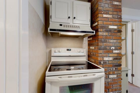 Teddy's Getaway Apartment in Ludlow