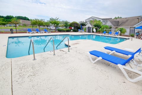 Southbridge Condos - J Apartment in Garden City