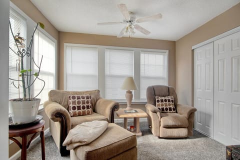 Southbridge Condos - J Apartment in Garden City