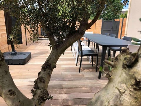 Patio, Balcony/Terrace, Inner courtyard view