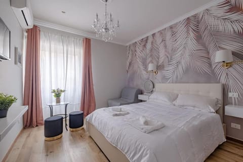 Bed, Bedroom, internet, towels, air conditioner