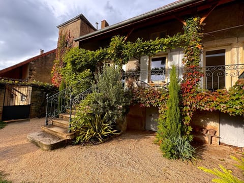 La maison de Léon & lulu Villa in Bourgogne-Franche-Comté