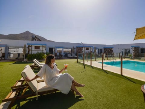 Off site, Solarium, Mountain view, Swimming pool, sunbed