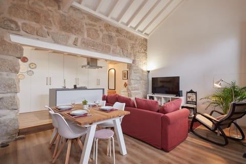 TV and multimedia, Living room, Dining area