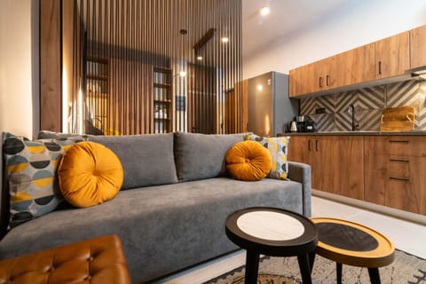 Kitchen or kitchenette, Living room