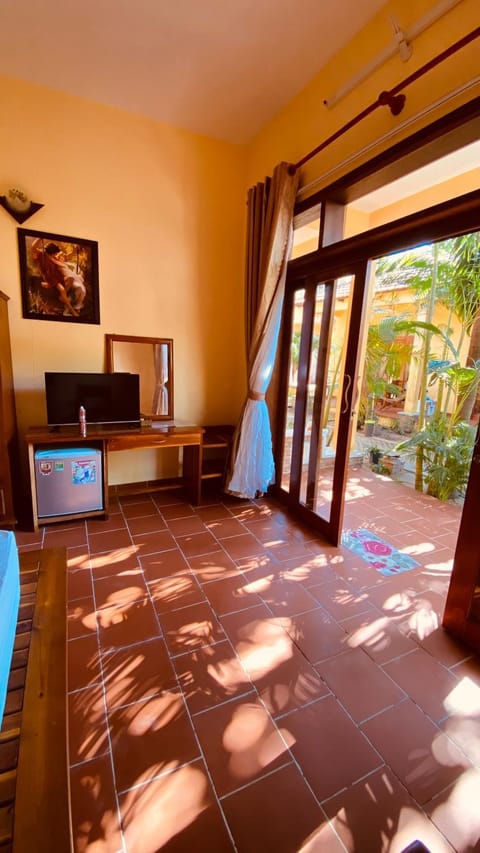 TV and multimedia, Seating area