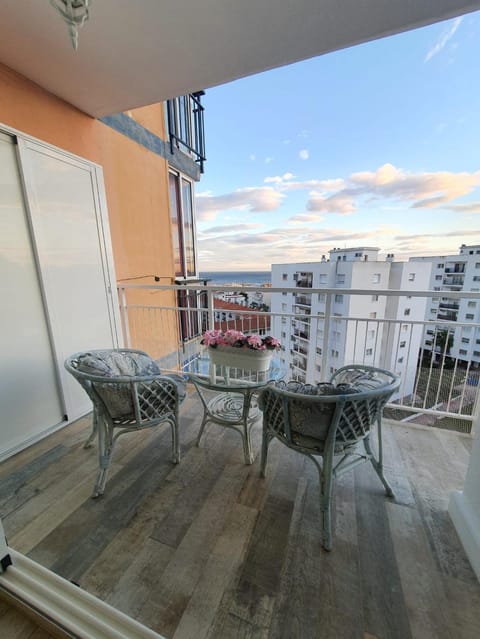 Off site, Balcony/Terrace