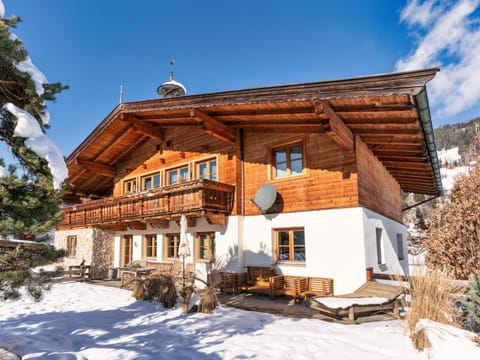 Property building, Winter