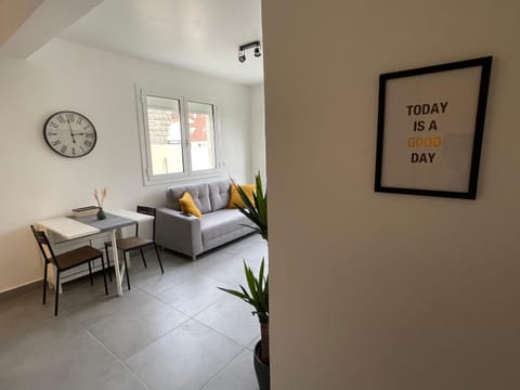 Communal lounge/ TV room, Living room, Lounge or bar, Seating area