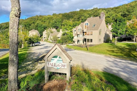 Fall Line Condos by Killington VR - 2 Bedrooms Apartment in Mendon
