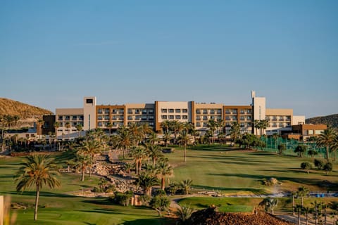 Property building, Garden, Golfcourse, Minigolf, Garden view, Lake view, Mountain view, Sunrise, Sunset