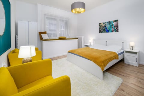Bed, Living room, Seating area