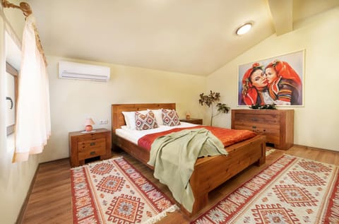 MOMA - Charming home in the heart of Bansko Ancient Center Bed and Breakfast in Bansko