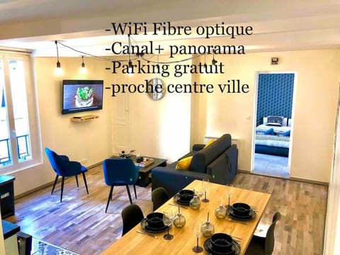 Le Black and Wood, proche centre, parking gratuit. Apartment in Île-de-France