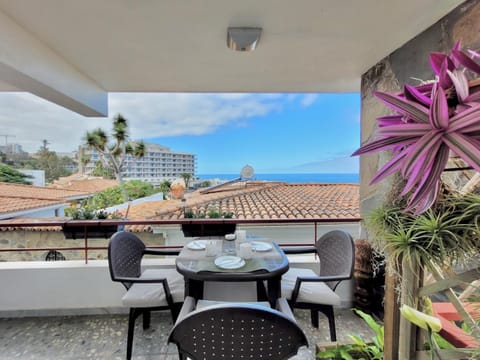 View (from property/room), Balcony/Terrace, Seating area, Dining area