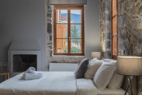 Bed, View (from property/room), View (from property/room), Bedroom, Garden view, Garden view, Landmark view, Landmark view, Mountain view, Mountain view, Street view, Quiet street view, Inner courtyard view