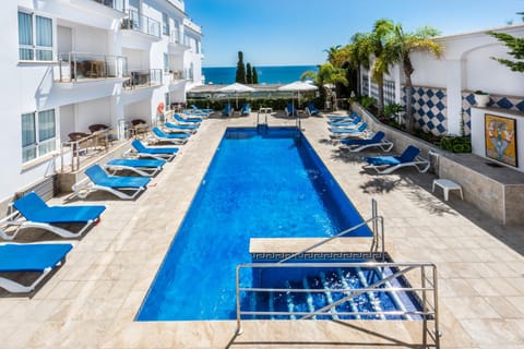 Sea view, Swimming pool