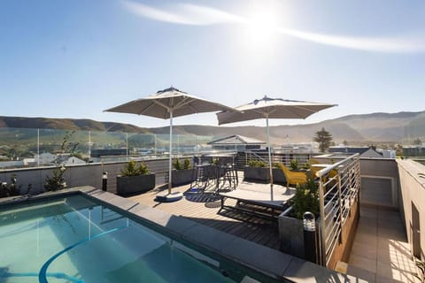 Ocean Penthouse - Hermanus Waterfront Apartments Apartment in Hermanus