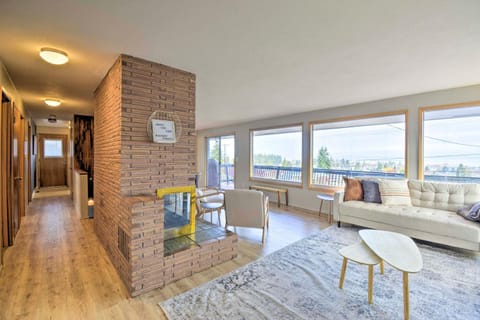 Port Angeles Pad Less Than 1 Mi to Olympic Natl Park House in Port Angeles