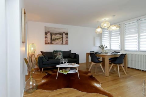 Maison « De Ville en Vigne » House in Dijon