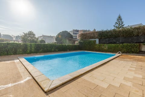 Pool view, Swimming pool, sunbed