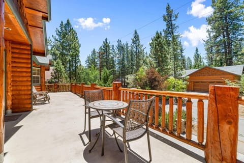 Juniper Chalet - Close to Lake and Slopes House in Big Bear