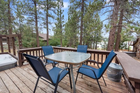 Lakefront Hideaway - On the Lake House in Big Bear