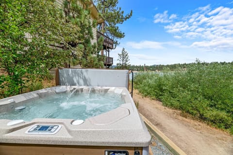 Lakefront the Cove - On the Lake House in Big Bear