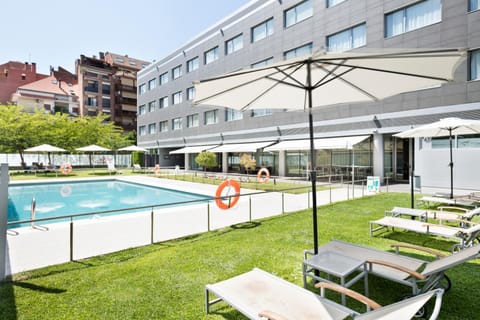 Pool view, Swimming pool, Swimming pool, sunbed