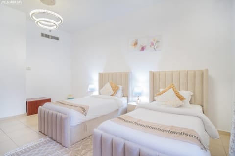 JBR - Apartment plus maid Apartment in Dubai