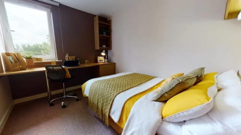 For Students Only - iQ Leeds in City Centre Apartment in Leeds