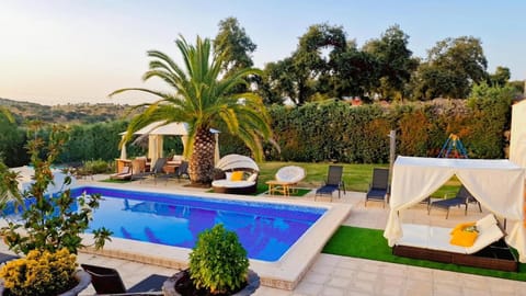 Garden, Swimming pool