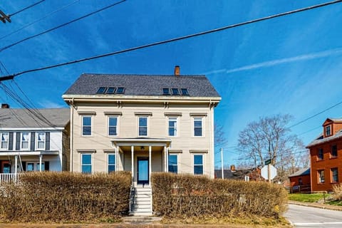 Property building, Day