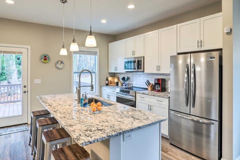 Modern Candler Home with Deck and Yard! House in Asheville